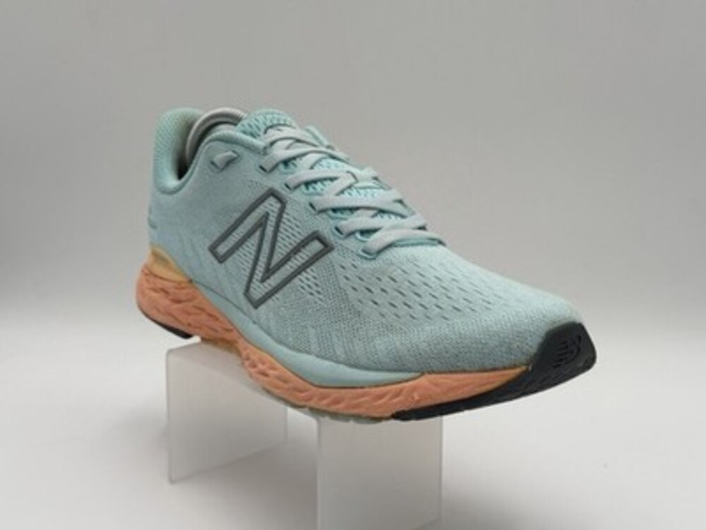 New Balance Fresh Foam 880v11 W880G11 Womens 11B Running Shoe Pale Blue Sneaker
